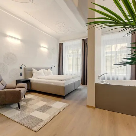 Lavilo Center 3*