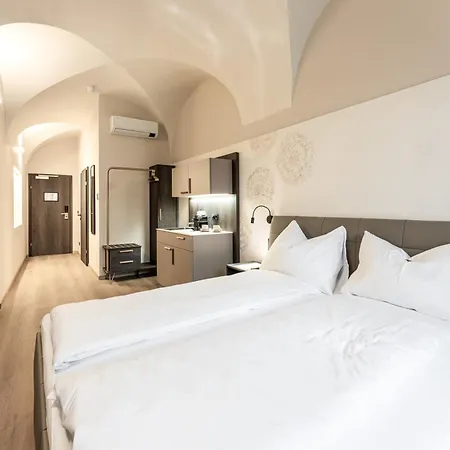 Aparthotel Lavilo 3*