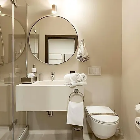 Lavilo Center Apartmanhotel 3*