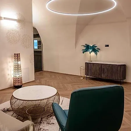 Lavilo Center 3*