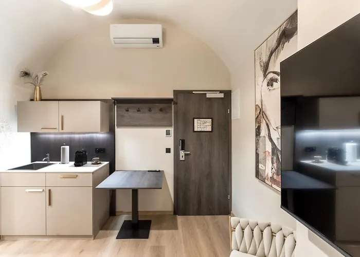 Lavilo Center 3* Graz